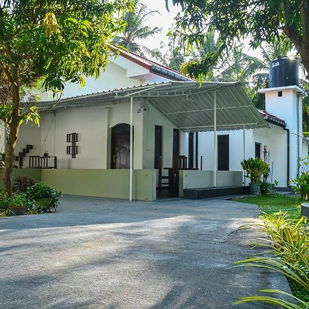 Coconut Villa 아루감 베이 외부 사진